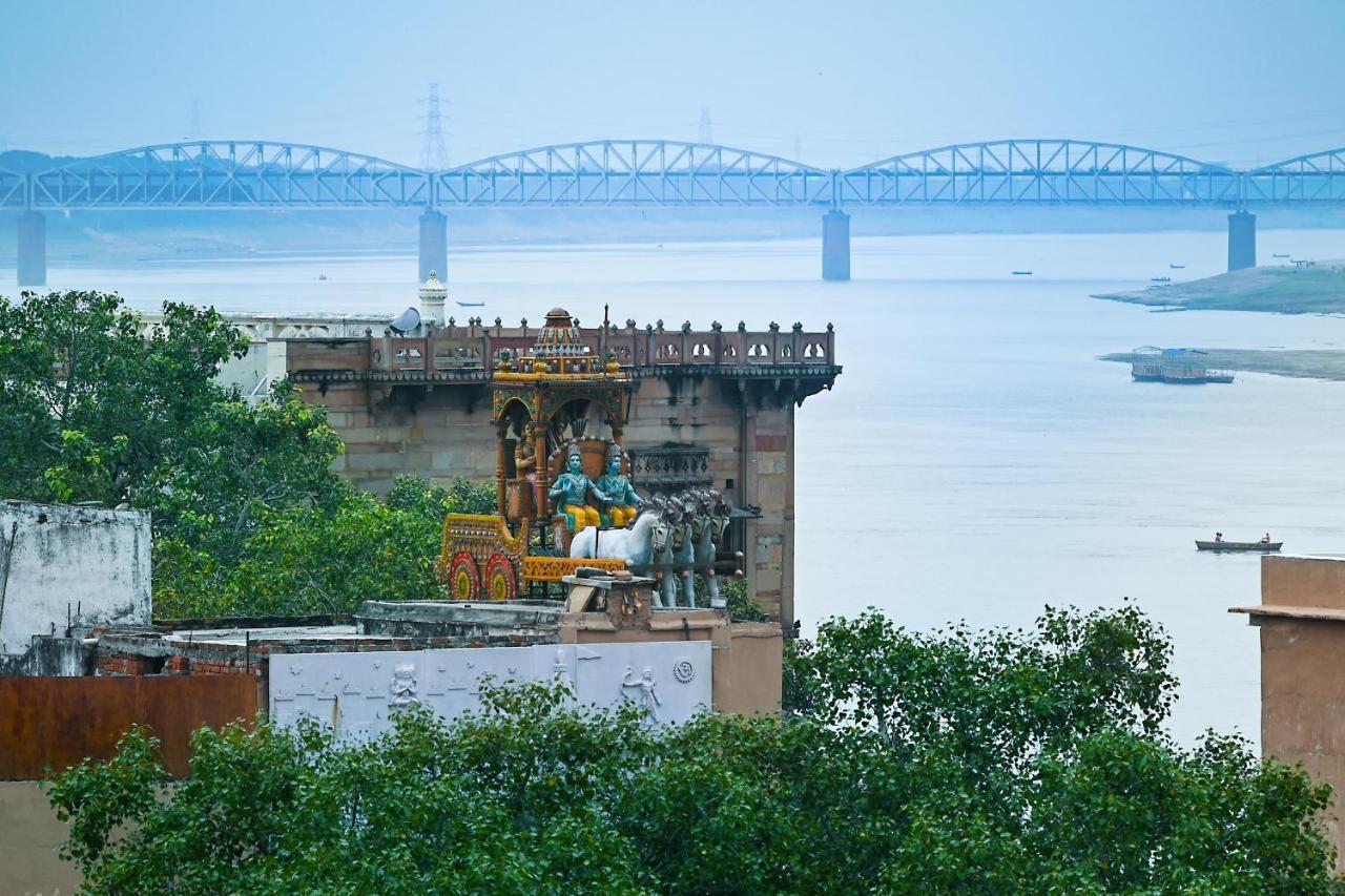 Ganga Darshanam Guesthouse At Dashashwamedh Ghat Varanasi Exterior photo